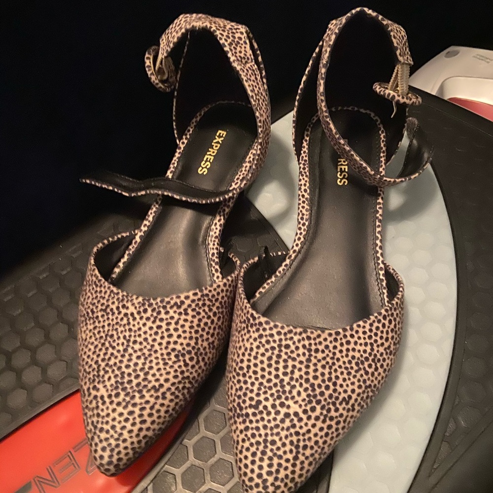 Express shoes